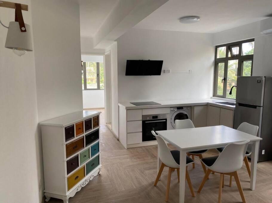 Lovely Apartment Near Beach Flic en Flac Luaran gambar